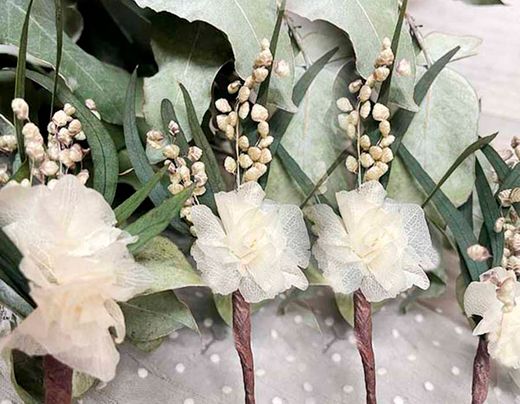 2 Horquillas de Flores Blanco y Verde Dámaris