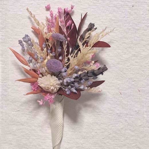 Ramillete de hiervas y flores para la Solapa
