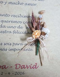 Ramillete Flor Solapa Prendido