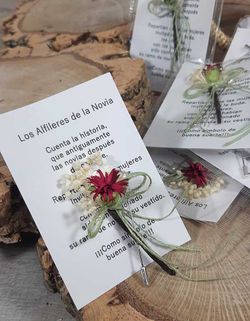 Alfileres con mensaje