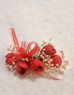 Apliques para Vestidos con Paniculata y Tulipanes