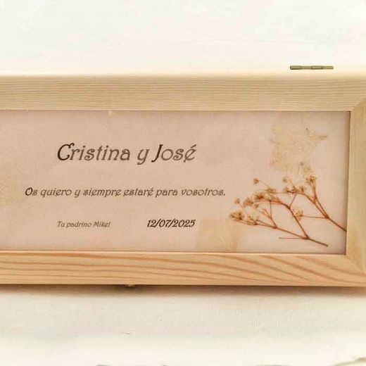Caja personalizada para pergaminos y votos de boda