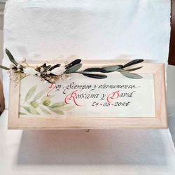 Caja de madera personalizada para pergaminos