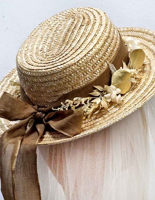 Canotier Ceremonia Flores, Blanca y Oro