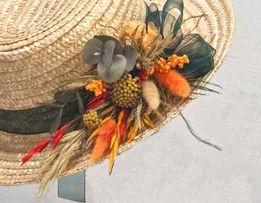 Canotier con Tocado de Flores Otoñales
