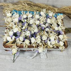 Cesta con 80 Alfileres de una Rosa