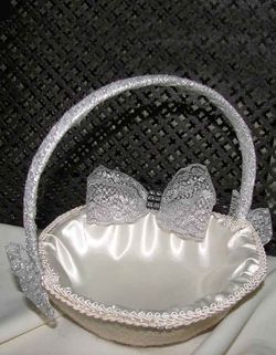 Cestos del Corpus Decoradas con Flores