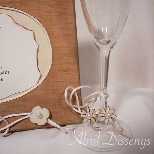 Copas cava brindis y caja madera