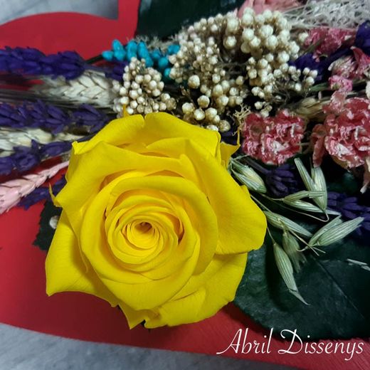 Corazón de Madera con Rosas Color