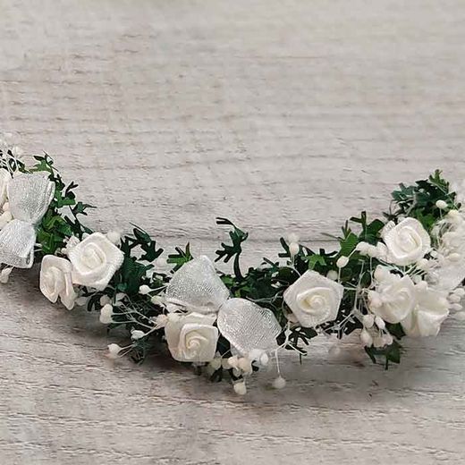 Corona con Rosas Blancas 56 X 3