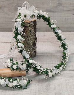 Corona con Rosas Blancas 56 X 3