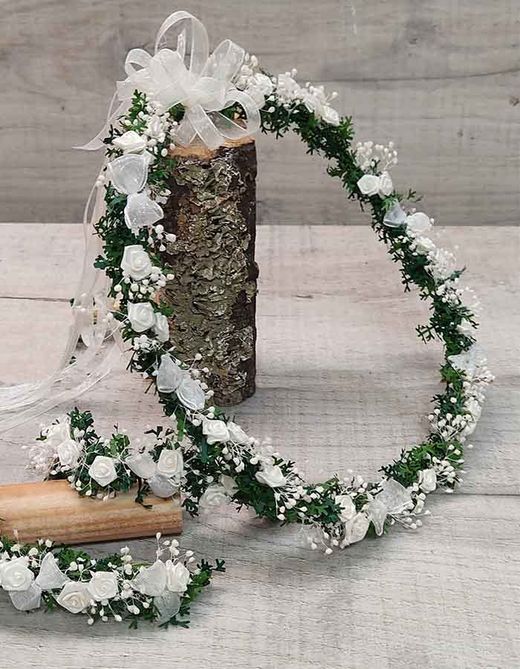 Corona con Rosas Blancas 56 X 3