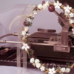 Corona de Flor de Porcelana Silvia