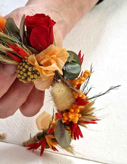 Diadema con 2 Rosas Preservadas Iria