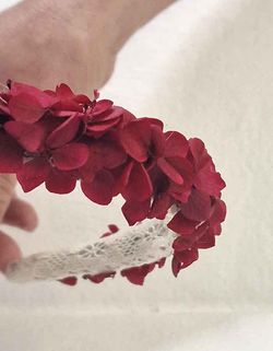 Diadema de Hortensia Unicolor Burdeos