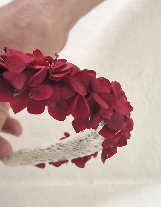 Diadema de Hortensia Unicolor Burdeos