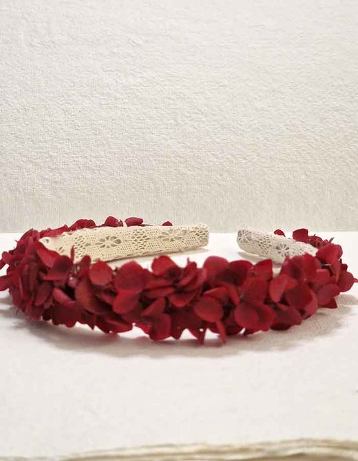 Diadema de Hortensia Unicolor Burdeos