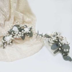 Dos Peinetas con Flores y Rosas