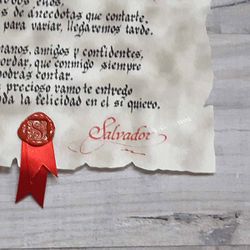 Pergamino escrito a mano con fotografía