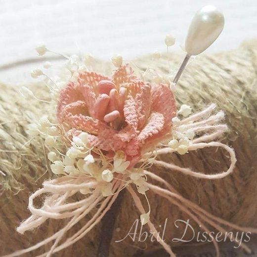 Flor de Yute Beig con Alfiler