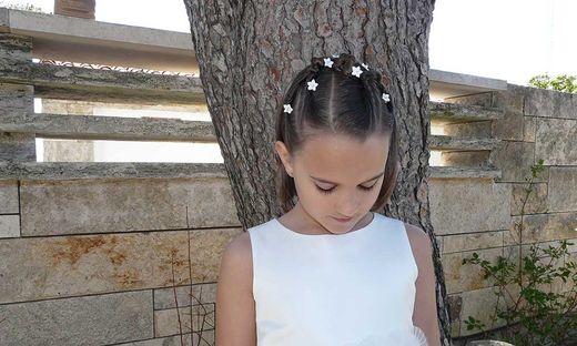 Horquillas y Pins de flores sueltas en el pelo