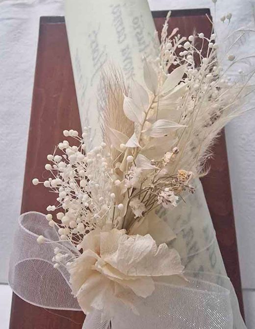 Pergamino con Poema Listo para Regalar