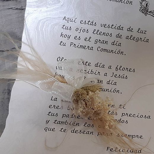 Pergamino con Poema Comunión