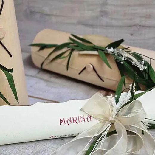 Pergamino A4 con Caja para Poesía