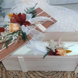 Poesía con caja madera y Flores