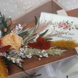 Poesía con caja madera y Flores