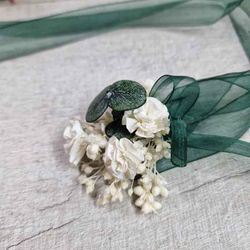 Pulsera Flor Seca y Tres Claveles