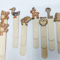 Punto de Libro Madera