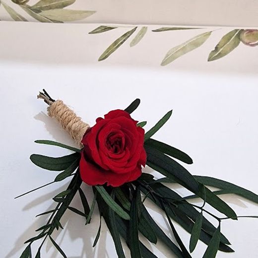 Ramillete Boda para la solapa con Rosa y hojas