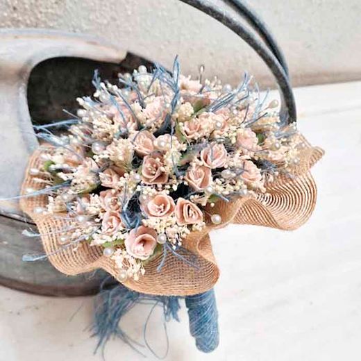 Ramo con 60 alfileres boho chic