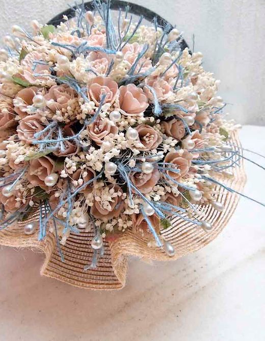 Ramo con 60 alfileres boho chic