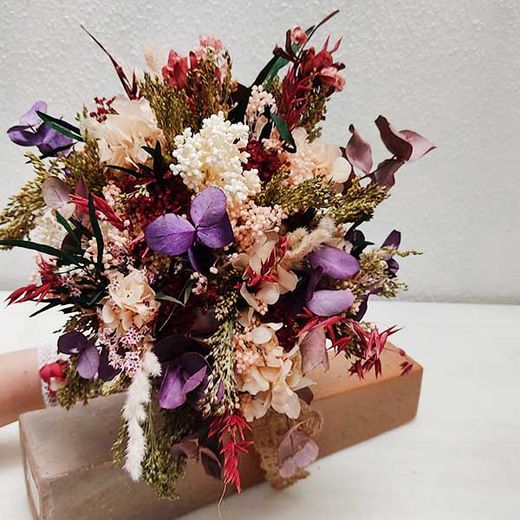 Ramo de Flores Preservadas Lilas Grande