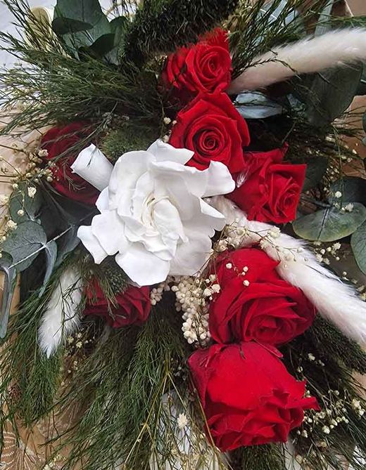 Ramo de Novia 7 Rosas 1 Gardenia