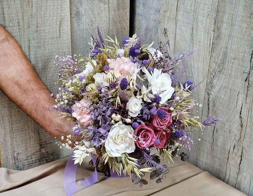 Ramo Gardenias Preservadas