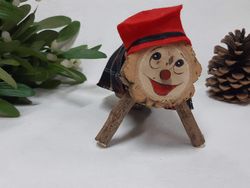 Tió de Navidad pequeño artesanal 4 x 10