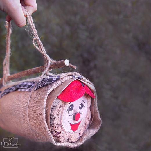 Tió de Navidad con Mochila de Yute
