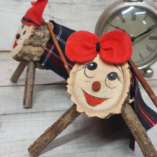 Tiona de Navidad Pequeña Ellen