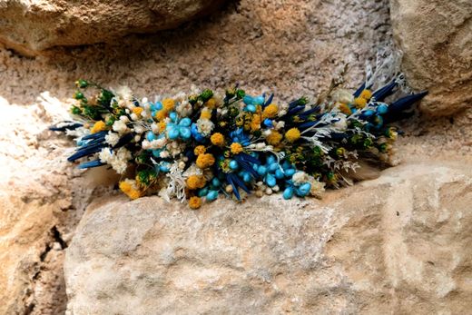 Tocado Azul y Amarillo con Cascada