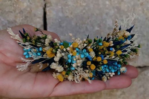 Tocado Azul y Amarillo con Cascada