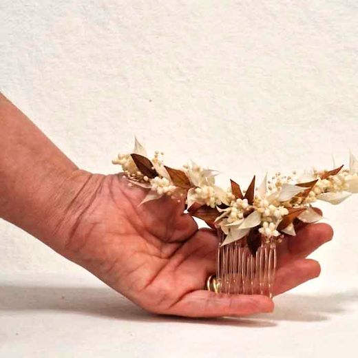 Tocado de Alas de Mariposa con Peineta