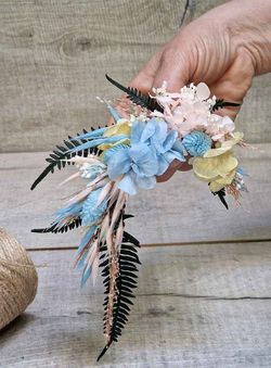 Tocado de Flores Oreja Lauren