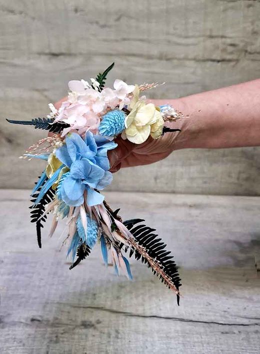 Tocado de Flores Oreja Lauren
