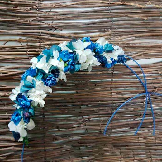 Tocado o corona de hortensia azul