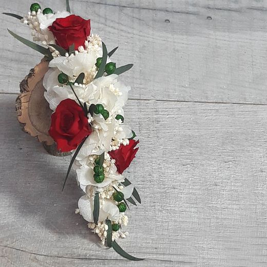 Tocado o Peineta de Lino y Rosas